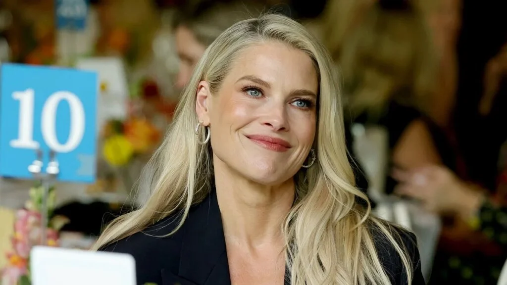La cita nocturna de Ali Larter en la alfombra roja con su hija Vivienne, de 11 años, es el momento más dulce entre madre e hija.