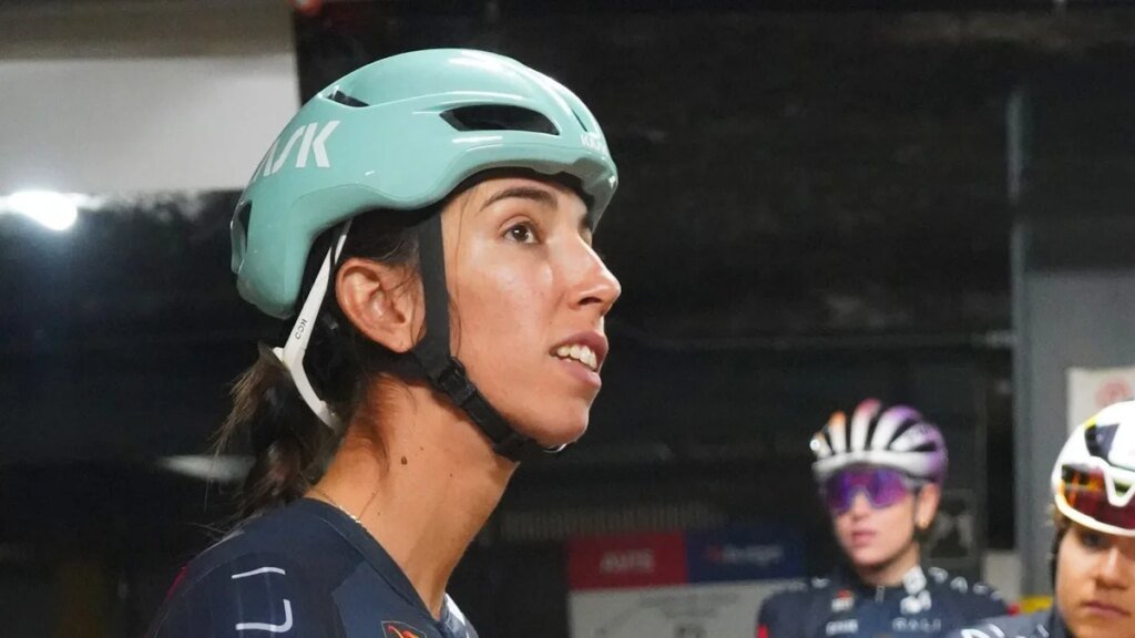 Las impactantes imágenes de la ciclista Sandra Alonso tras su aparatoso accidente justo antes del Mundial: “Fisura del húmero y varias abrasiones”