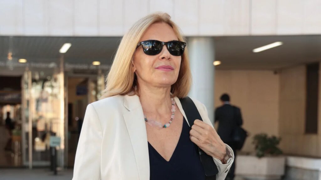 Mónica Medina envía un último mensaje a Emilio Gutiérrez Caba tras abandonar el piso de la discordia: “Siento haber confiado en ti”