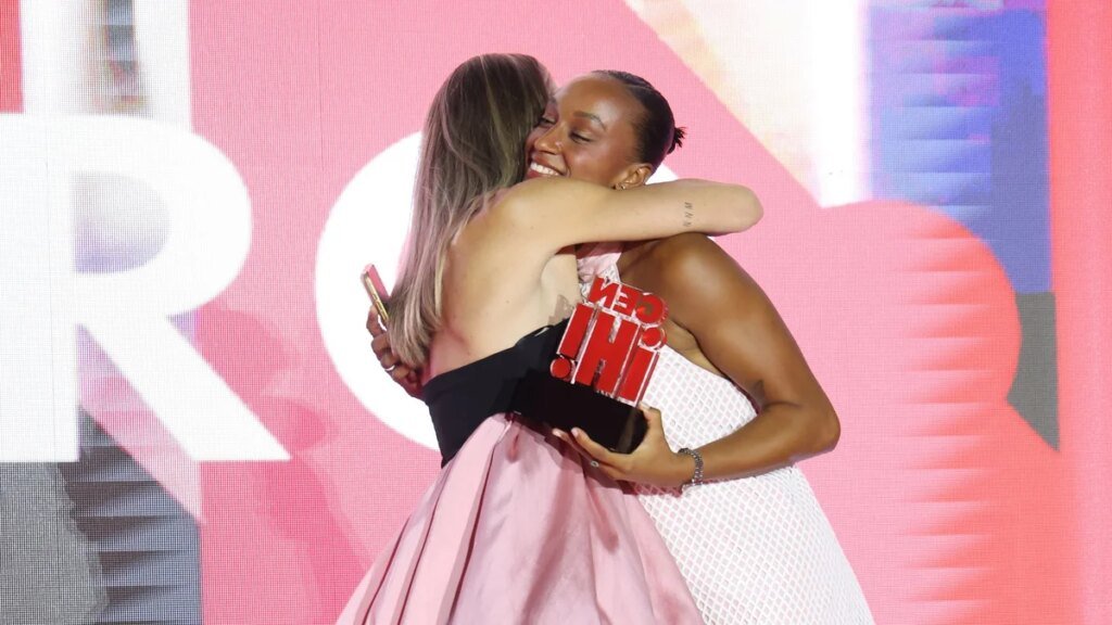 Ana Peleteiro habla como nunca de maternidad y deporte durante su discurso en los Premios GEN ¡H!: “Tener hijos no debería significar renunciar a nuestros sueños”