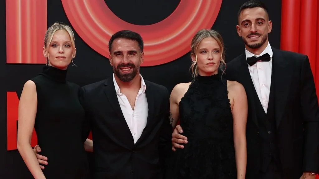 Dani Carvajal y Joselu Mato, sin equipo y con su futuro en el aire: la curiosa situación que viven junto a sus mujeres, hermanas gemelas