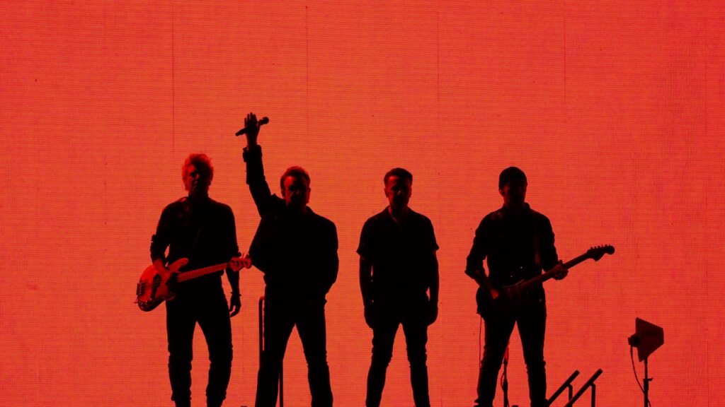El nuevo disco de U2 ‘Carnaval De Luz’ tiene una sorprendente conexión con Rosalía