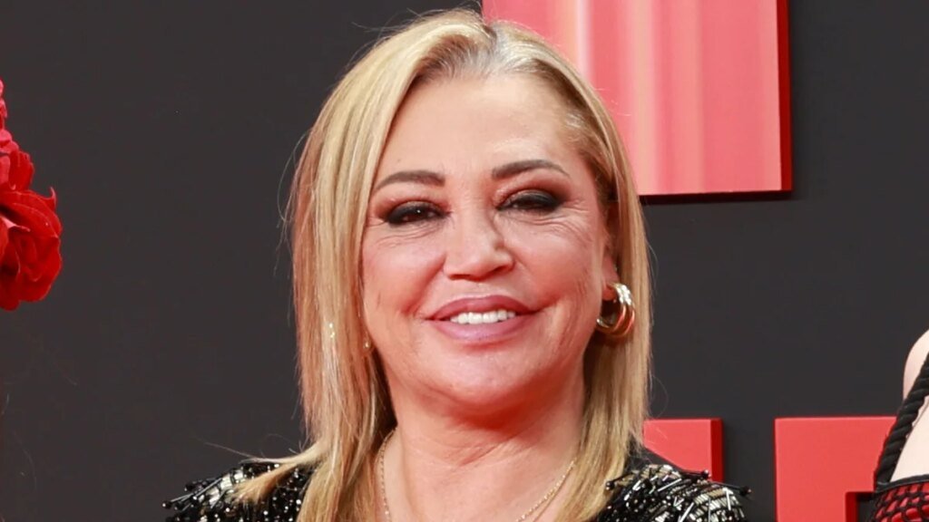 Belén Esteban regresa a Telecinco con un aviso a Juls Janeiro y sorprendentes detalles sobre su hija Andrea: “Si quiere guerra, va a haber guerra”
