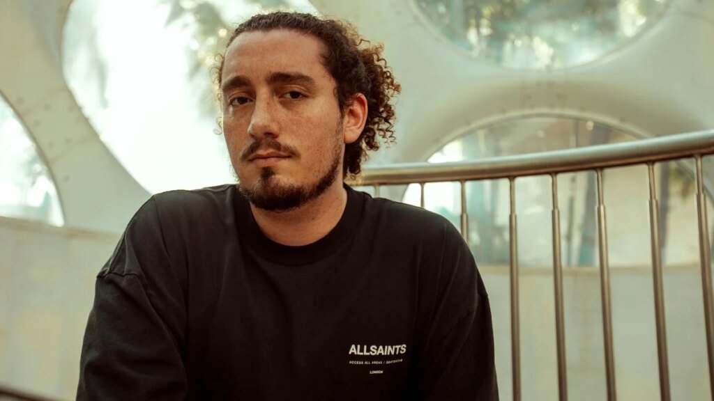 CONOSUR: una voz chilena que presenta su nuevo álbum llamado ‘self-title’