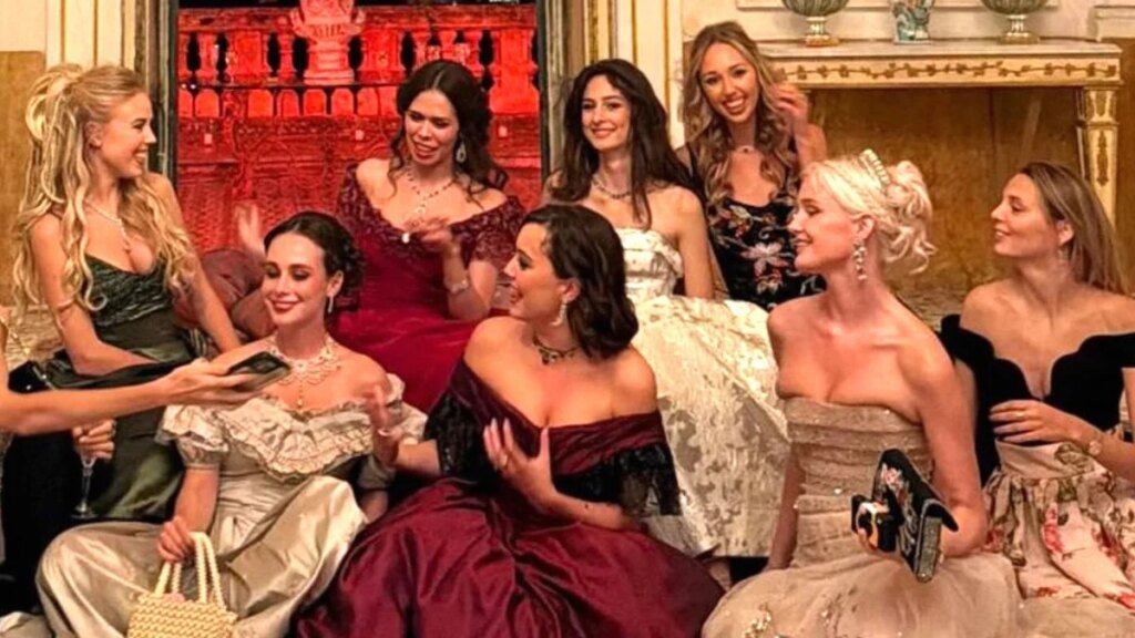 Una fiesta aristocrática de las que hacen época: de Alejandra Cortina a las hermanas Borbón-Dos Sicilias en la mansión más lujosa e icónica de Palermo
