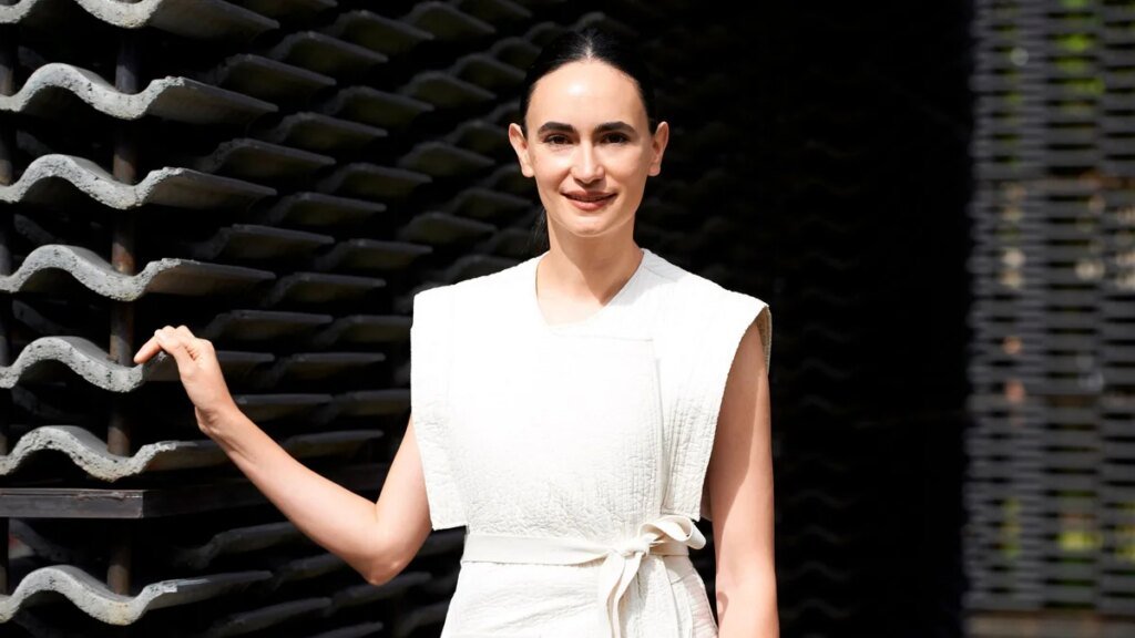 Frida Escobedo: la primera mexicana en diseñar un ala para el Met