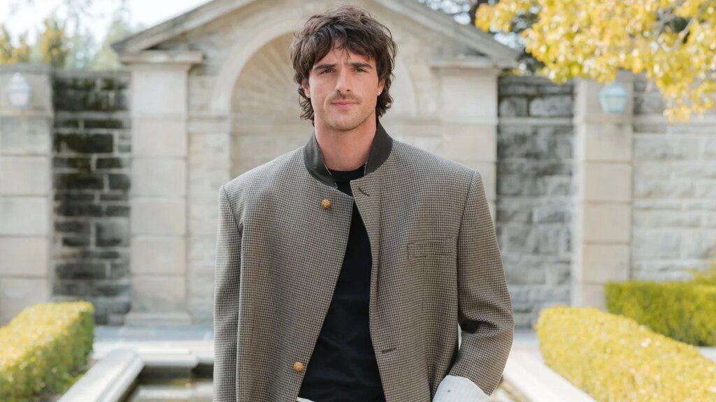 Vuelve a Mango la chaqueta de mujer que Jacob Elordi hizo viral y promete agotarse en tiempo récord