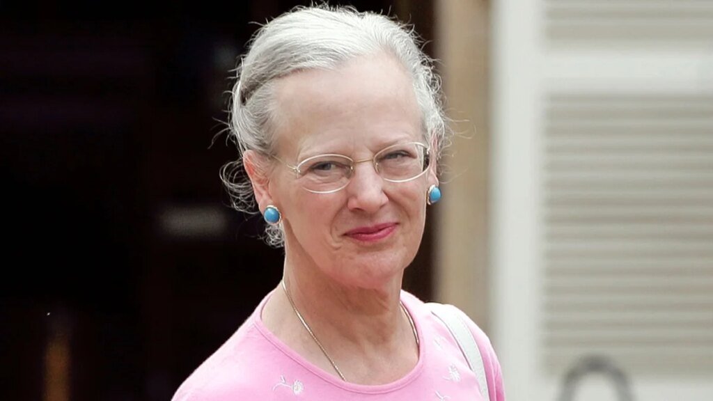 La reina Margarita recibe un emotivo homenaje tras su última hospitalización