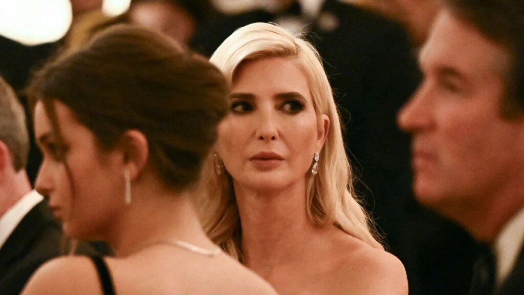 Ivanka Trump aceptada en exclusivo club de Miami Jeff Bezos y Lauren Sánchez aún esperan para ingresar