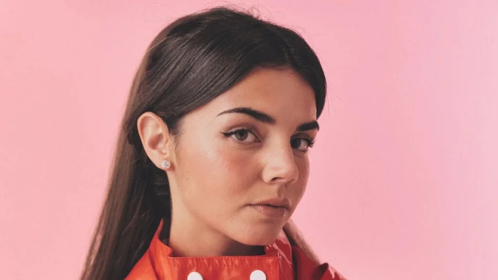 Mafalda Cardenal rompe su silencio tras el lanzamiento de Belonia, su segundo álbum: “Hay que bailar para deshacerse de la tristeza”