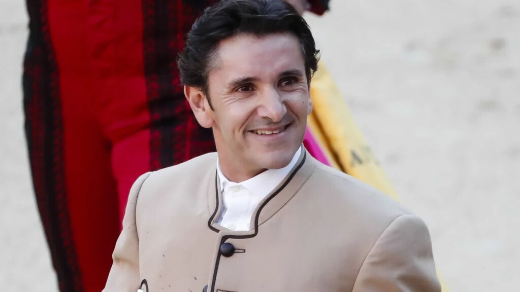 Grave accidente del camión del rejoneador Diego Ventura en Cáceres: un herido y varios caballos en estado grave