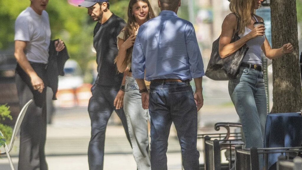 Gisele Bundchen vista en una rara salida con su hija de 13 años y su nuevo marido Joaquim Valente