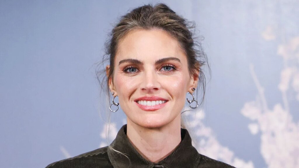 De actriz a directora: Amaia Salamanca cumple por fin uno de sus grandes sueños con Manuela Velasco como protagonista