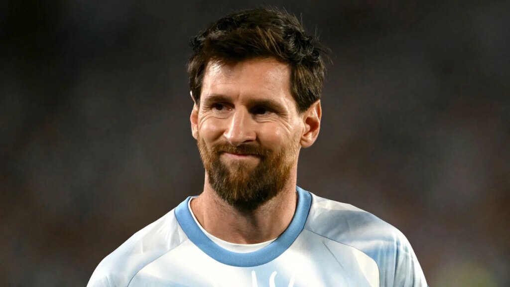 Con el abrazo de sus hijos y el apoyo de su madre y Antonela Roccuzzo; así se despidió Messi de la selección