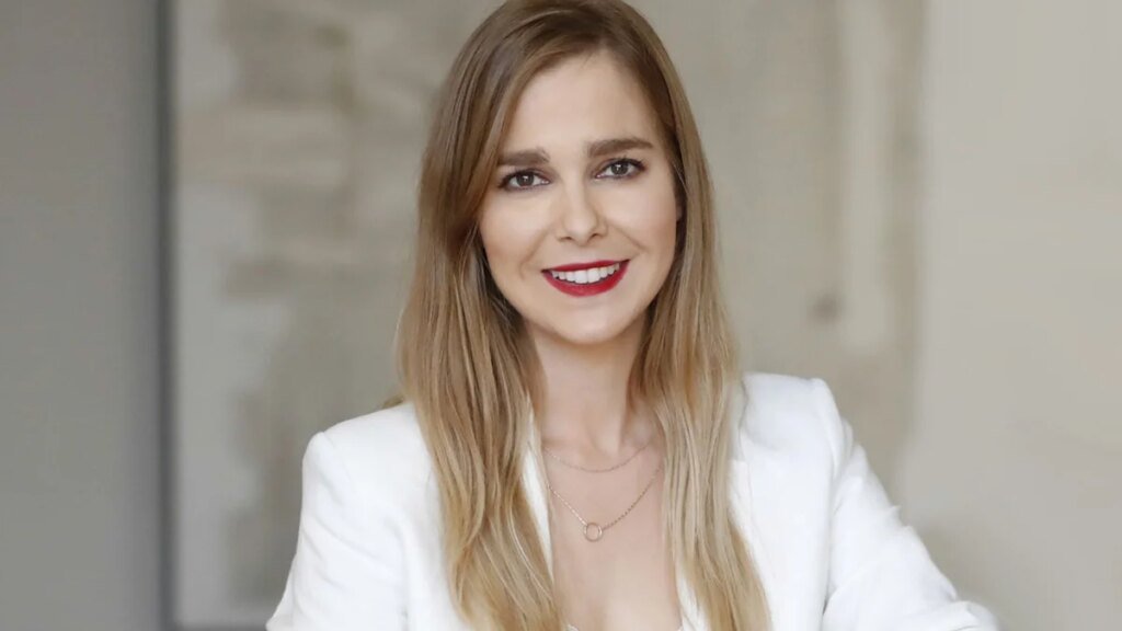 Abrazos, risas y mucha nostalgia: Natalia Sánchez muestra, desde dentro, el reencuentro de ‘Los Serrano’